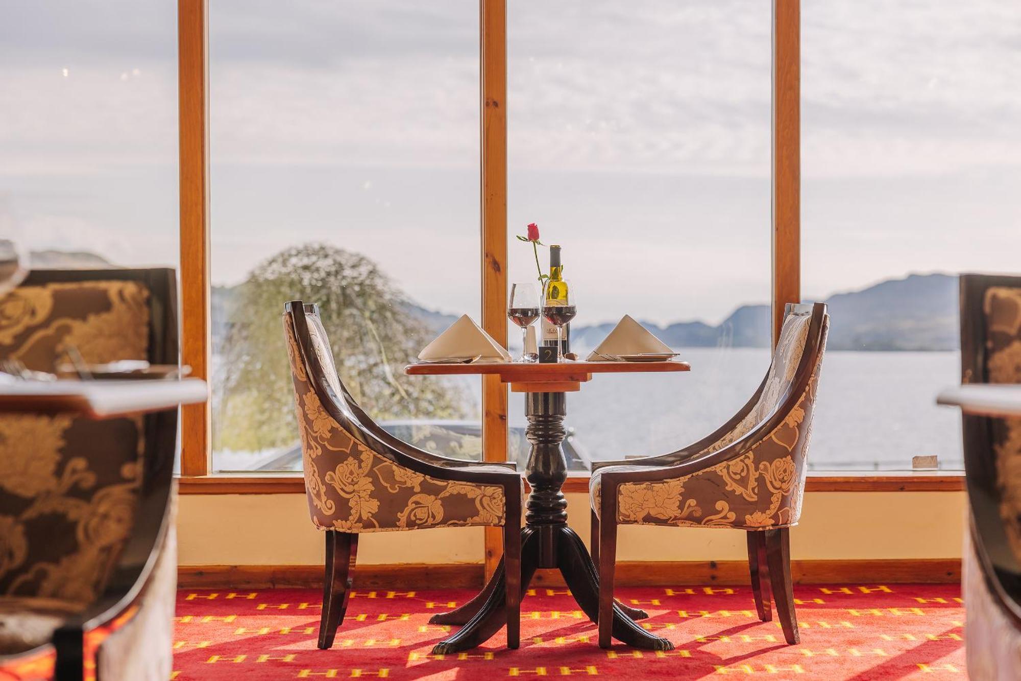 มูทู อเล็กซานดรา โฮเต็ล Hotel โอบาน ภายนอก รูปภาพ