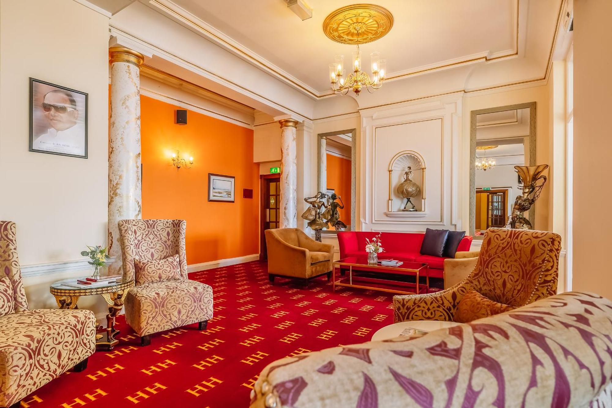 มูทู อเล็กซานดรา โฮเต็ล Hotel โอบาน ภายนอก รูปภาพ