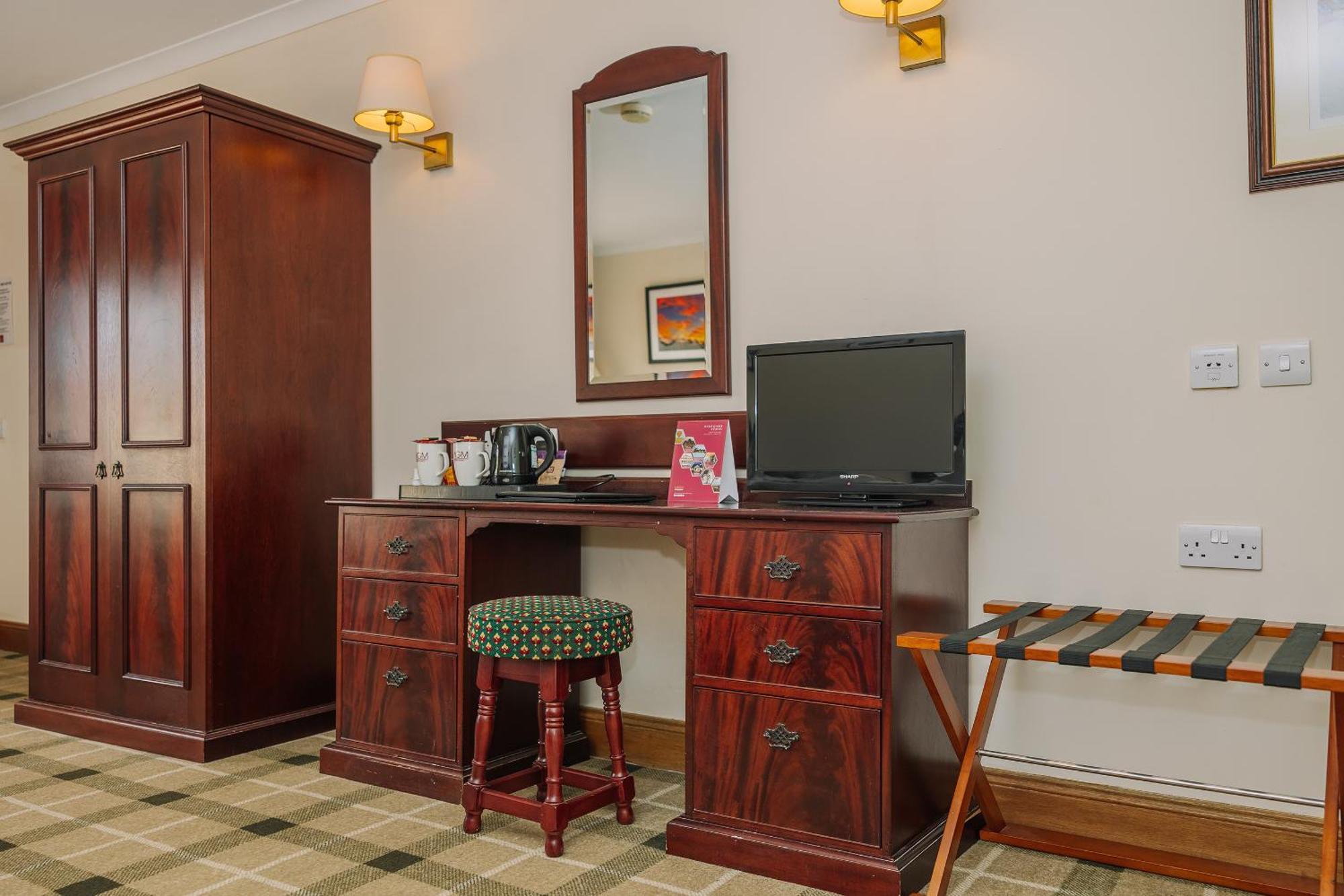 มูทู อเล็กซานดรา โฮเต็ล Hotel โอบาน ภายนอก รูปภาพ